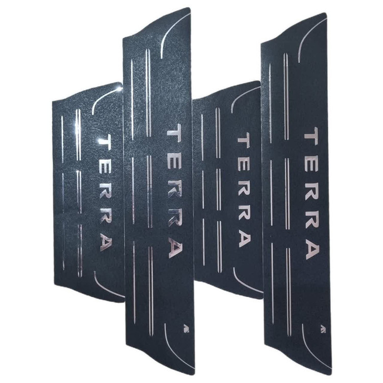برچسب پارکابی خودرو امیران اسپرت طرح چرم کد 2025076 مناسب برای نیسان ترا مجموعه 4 عددی تولیدی مستر لوکسینو